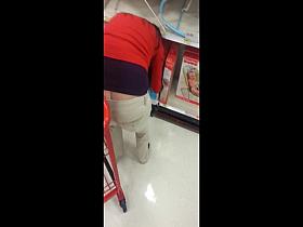 Target Worker showing crack - Candid