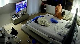 Thick latina knows how to ride