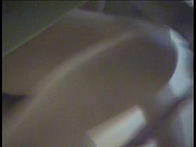 Girl in changing room lets see her natural bouncing boobs