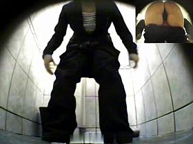 Girls Pissing voyeur video 151