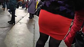 Juicy butts blonde milfs in tight skirts