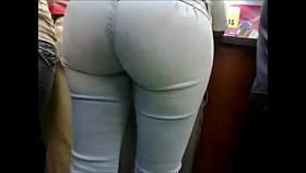 Morena nalgona explotada en Orinokia Mall Nivel Oro 1