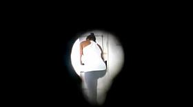 Gostosinha se alongando na academia - BR