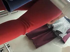 Chubby ass woman in change room