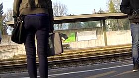 Candid - Nice Ass In Jeans