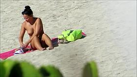 Topless Beach Cutie with belt Gran Canaria