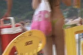 Awesome big butt caught on a voyeur camera on the beach