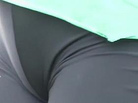 Nice cameltoe and ass in tight sports shorts