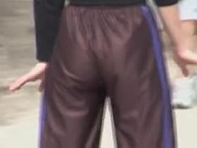 Wonderful booty shake show from unconscious candid babe 03y