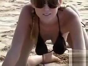 Perfect chick shows off her curves