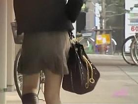 A hard nut to crack babe got skirt sharked after a struggle