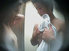 Home spy cam shooting male and his girlfriend in shower dvd TO-3964