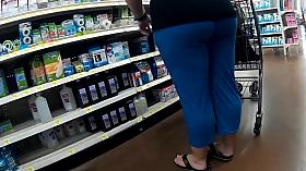 BBW spandex bends over for me(Playtime)