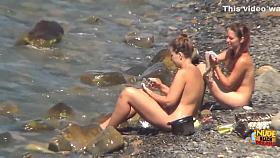 Sex Under The Sun With Real Amateurs Caught On Cam