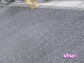 Very nice sharking Shuri affair with some loud little slapper