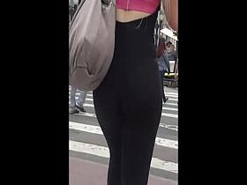 VPL on Tight Teen Ass