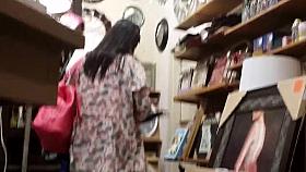 HOT TAN ITALIAN MILF, SOLES FEET, orange toes