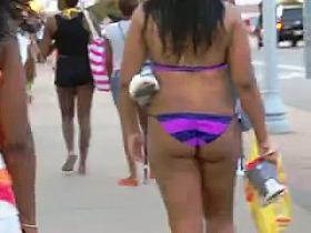 Chubby Black Beach Butt slut in Bikinni