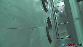 Mini skirt on the skinny ass in accidental upskirt