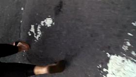 amazing buttcheeks walking.