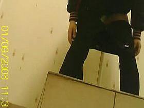 Mature blonde pissing voyeur video