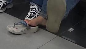 Candid Filipina Foot and Sandal Play