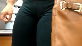 Candid latina ass and crotch shot.