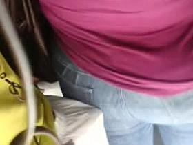 ENSARTANDO A MADURACALIENTE DE JEANS