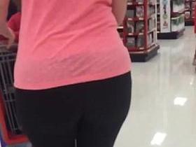 Pawg Milf what an ass!