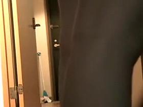 Japanese Woman Flashes To Delivery Stranger Video