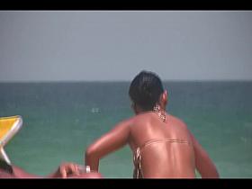 The perfect butt with bikini at beach !