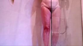 Esposa a solas con los obreros. Quinta jornada: Sigue siendo usada como su put&oacute_n