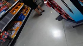 Solo voyeur video features a gorgeous cutie