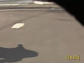 Cutie in the checkered skirt got sharked by shuri guys