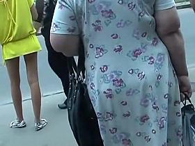 Surprise in sweet girl's upskirt