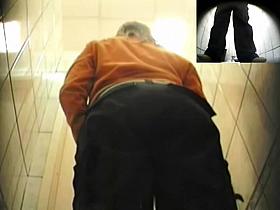 Girls Pissing voyeur video 361