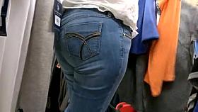 mexican milf with a huge fat ass!