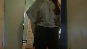 Mia aime les grosses bites