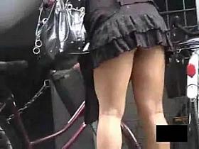 Curse of the Asian girls bending over