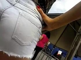 Gostosa de shortinho 9