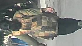 Sexy Hyd MILF big booty shake walk!