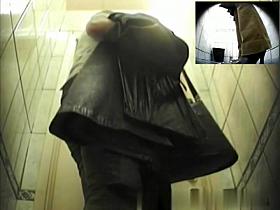 Girls Pissing voyeur video 108