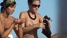 Voyeur HD Beach Video N 44