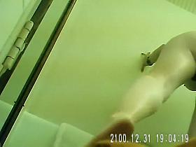 Great hidden view of her back side