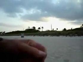 Fapping to fascinated black women at the beach of Miami