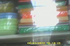 vecinita en la bodega