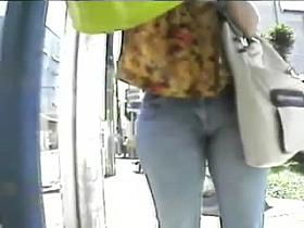 Loira BUCETUDA no telefone publico