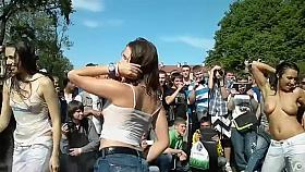 Irresistible chicks decide to go naughty for the crowd