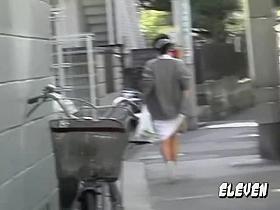 Public sharking event with amorous oriental tramp receiving surprising gift