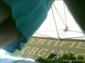 flea market no panties upskirt